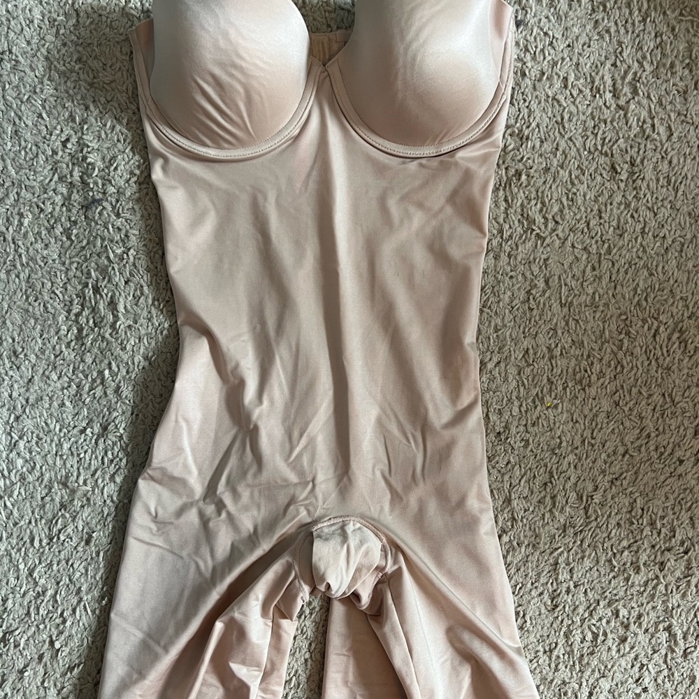 Spanx Nude Shape-wear Bodysuit, EUC